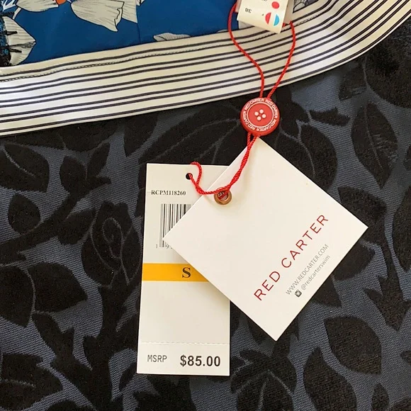 4/$25 NWT--Women's Red Carter Blue and White Floral Lola Top S - Picture 6 of 9